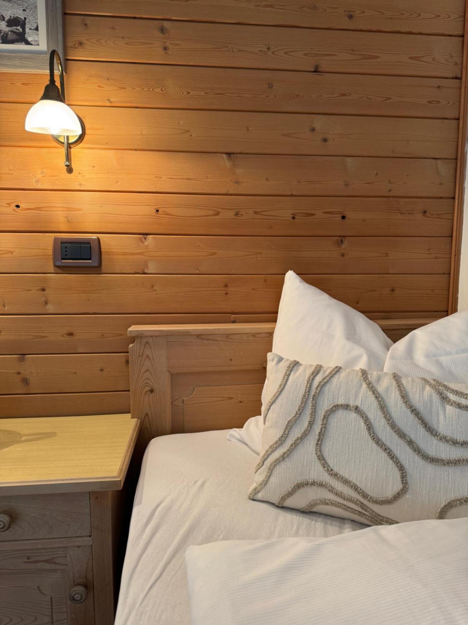 Garni Cir Hotel Santa Cristina Val Gardena ภายนอก รูปภาพ