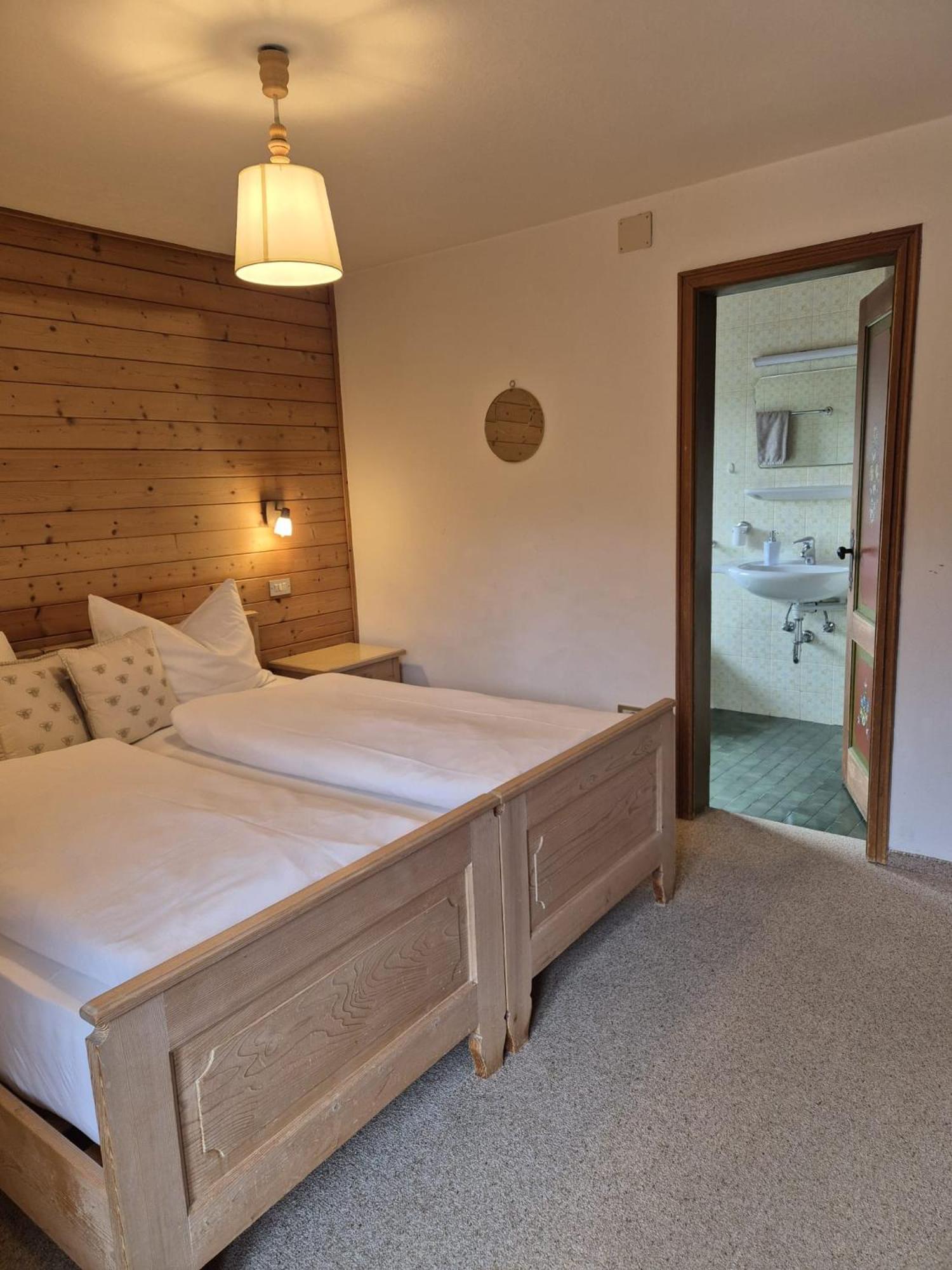 Garni Cir Hotel Santa Cristina Val Gardena ภายนอก รูปภาพ